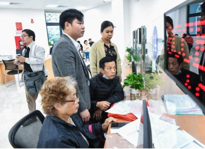 Nghỉ hưu trước tuổi diện tinh gọn: Đóng BHXH bao nhiêu năm hưởng nguyên lương hưu?